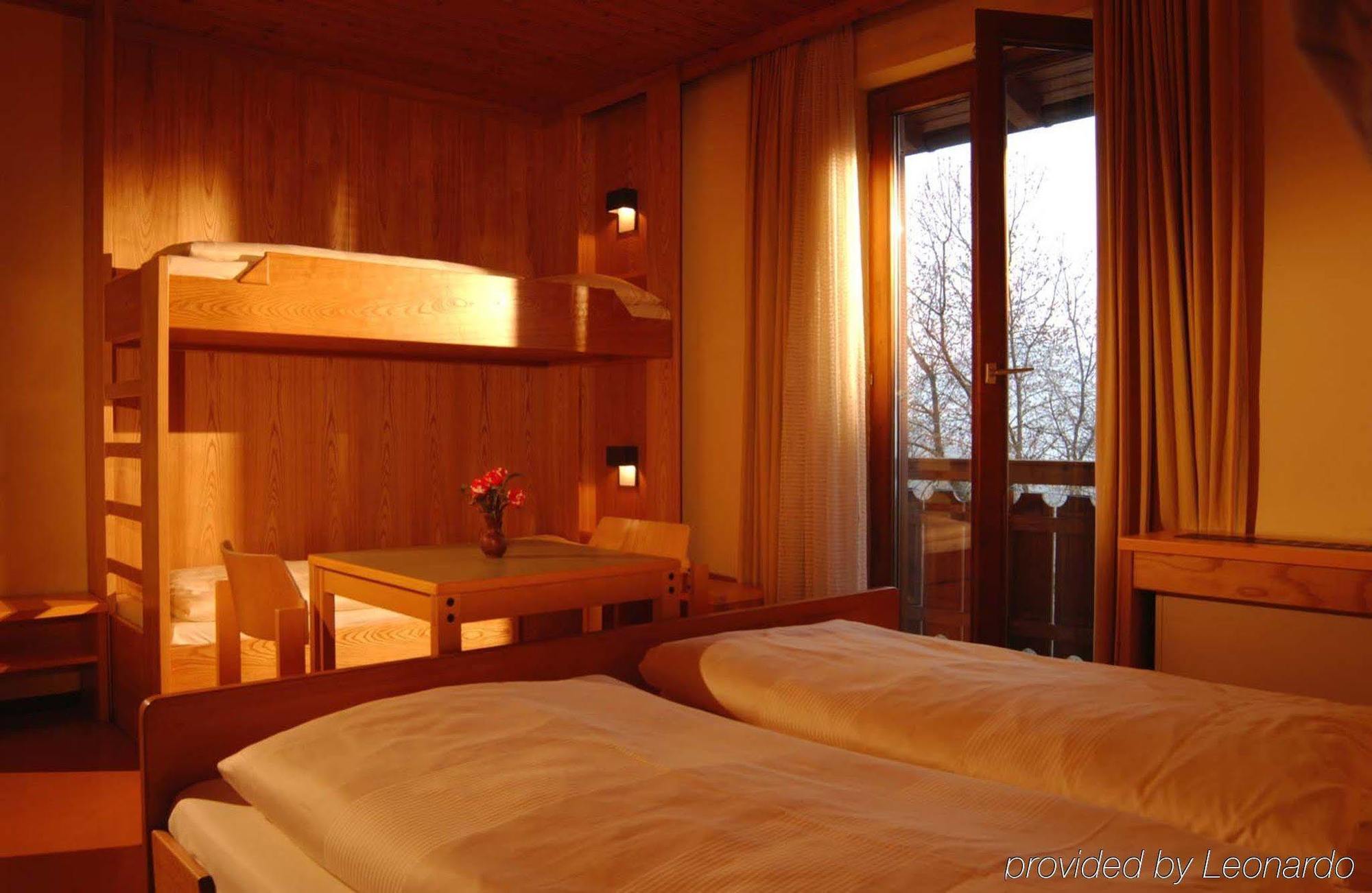 Jufa St. Martin Hotel Sankt Martin am Tennengebirge Quarto foto